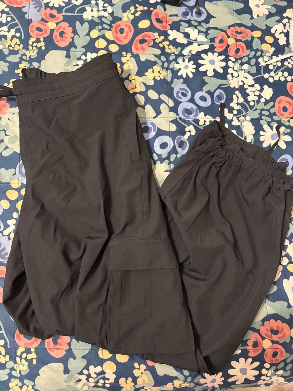 Old Navy Black Women's Jogger Track Pants